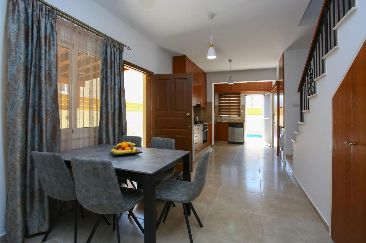 Star House Villa Пафос Екстериор снимка