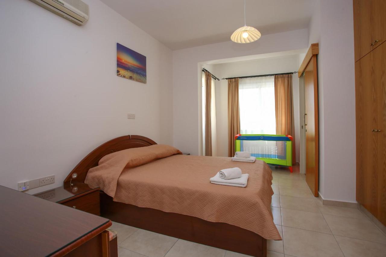 Star House Villa Пафос Екстериор снимка