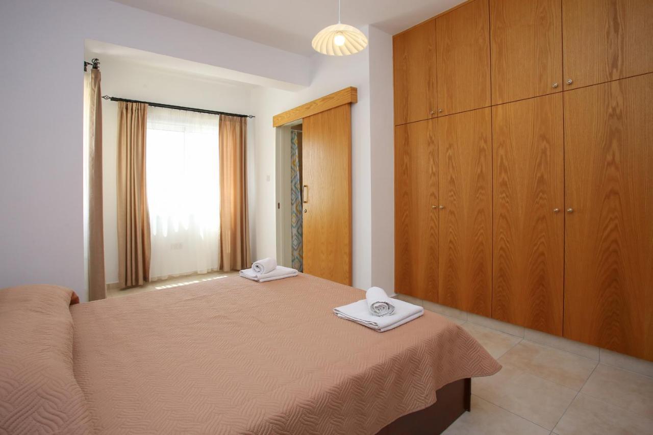 Star House Villa Пафос Екстериор снимка