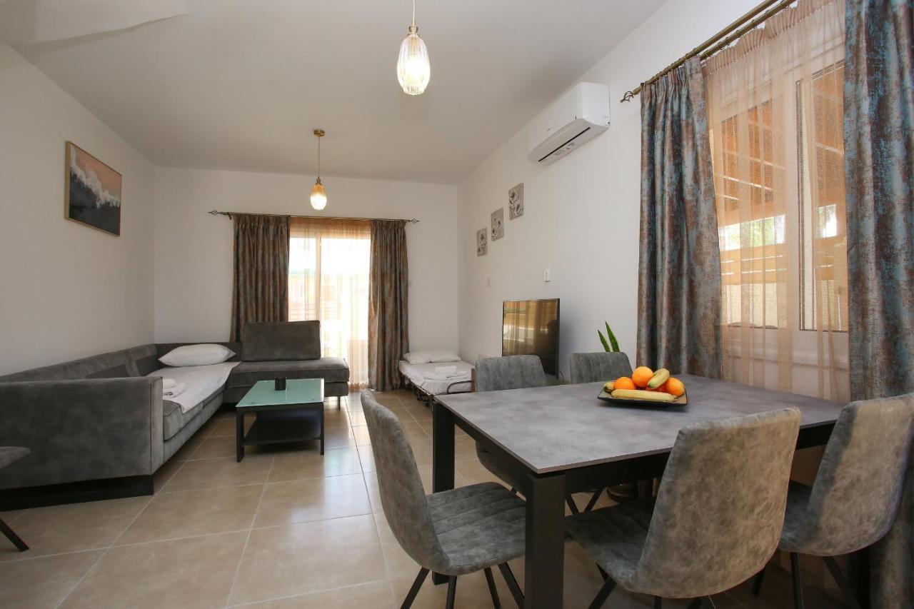 Star House Villa Пафос Екстериор снимка